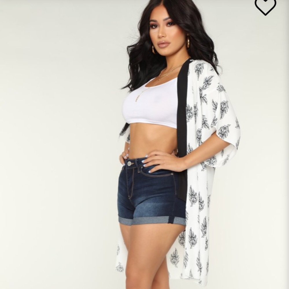 Black and white kimono
